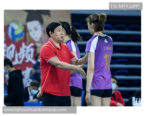 吴娜专访:从排球新星到传奇教练的成长与回顾之路